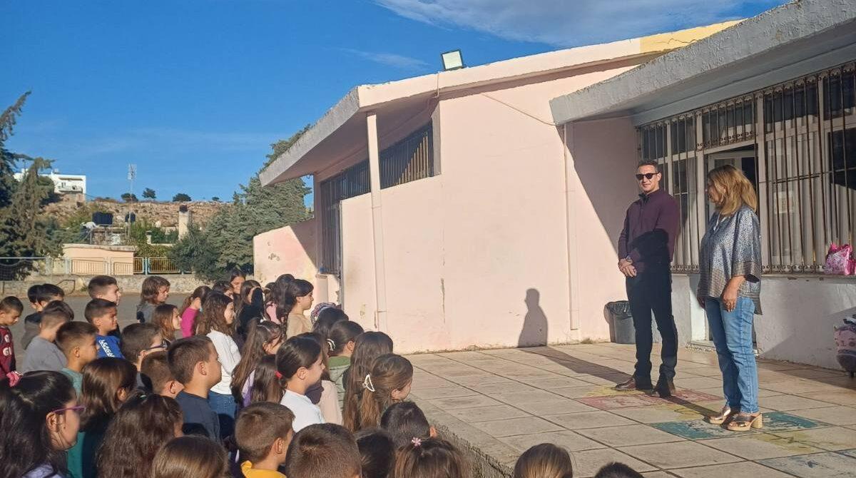 Επίσκεψη της Διευθύντριας του Δημοτικού Σχολείου Λιβαδιών Λάρνακας (ΚΑ)